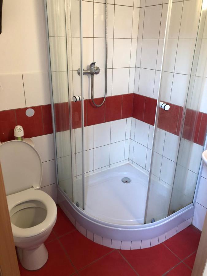 Bakin Bar Hotell Třebíč Eksteriør bilde