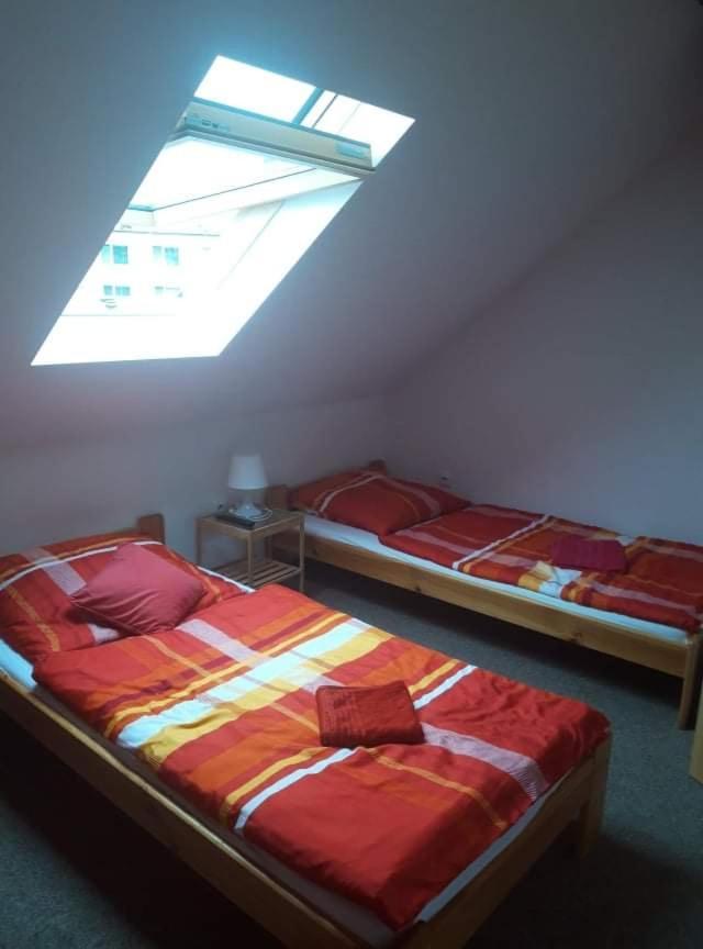Bakin Bar Hotell Třebíč Eksteriør bilde