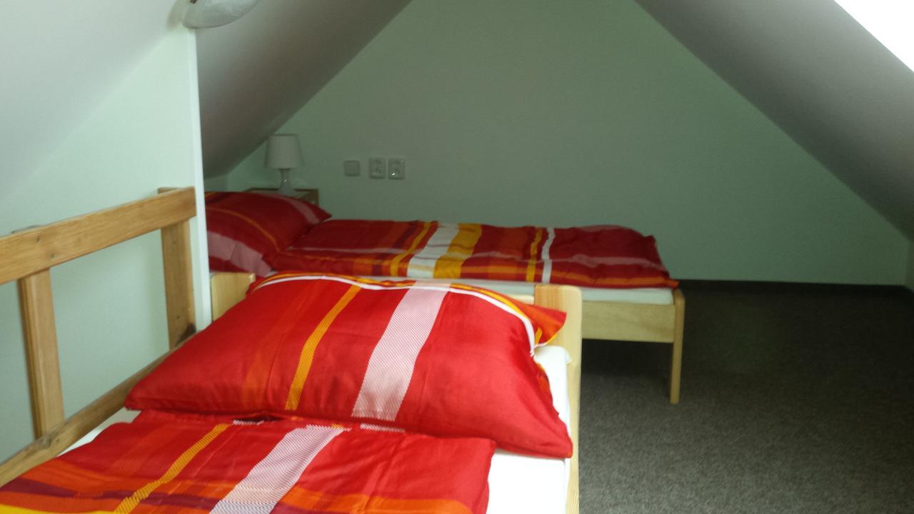 Bakin Bar Hotell Třebíč Eksteriør bilde